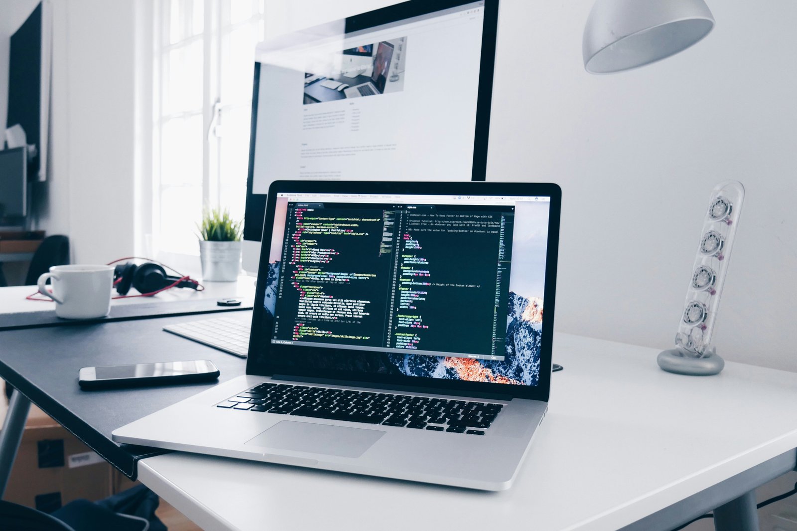 Business website vs landing page